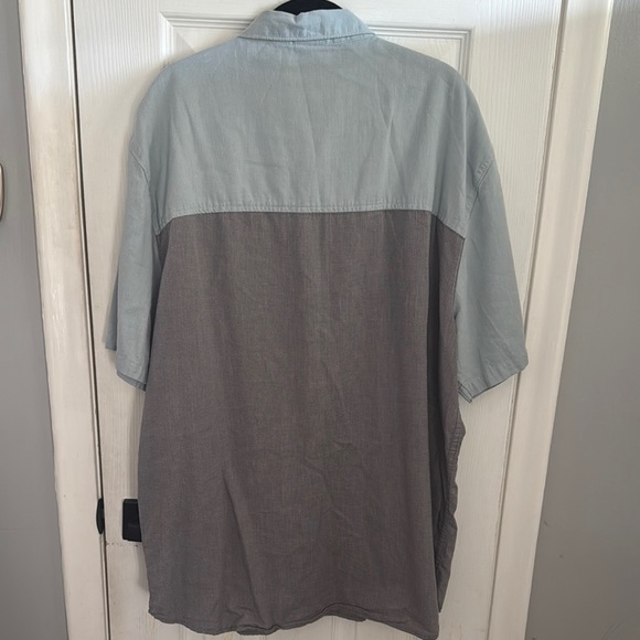 Vans Men's Casual Two-Tone Shirt in Light and Dark Gray - Picture 5 of 5